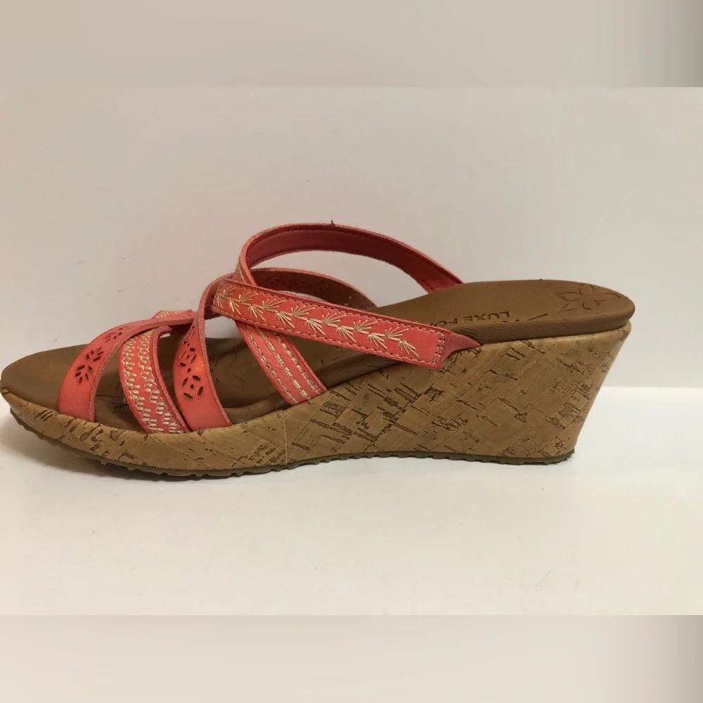Women Shoes Skechers Beverlee Luxe Foam Wedge in Coral Size 7.5